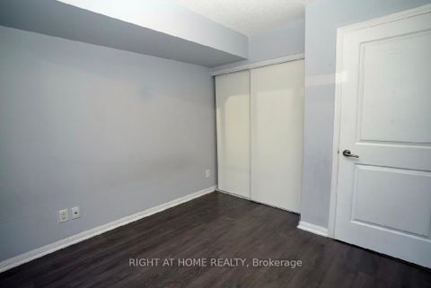 Photo 14 at 706 - 35 Bastion Street, Niagara, Toronto