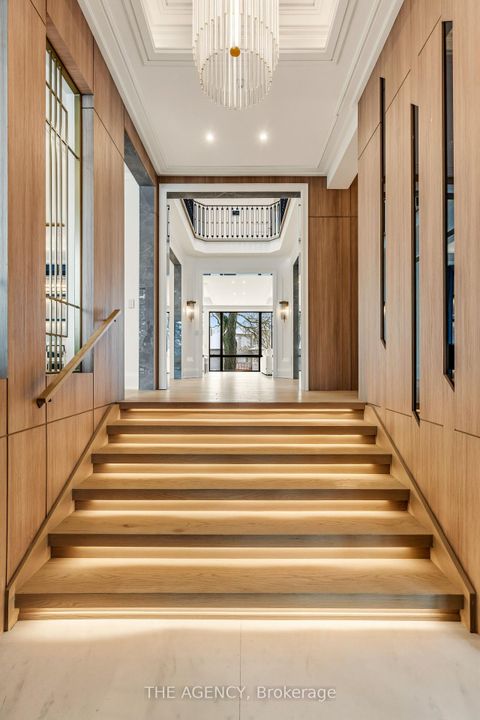 Photo 1 at 149 Highland Crescent, York Mills, Toronto