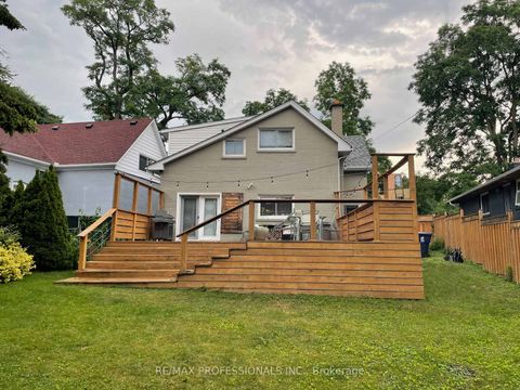 Photo 25 at 4625 Dundas Street W, Kingsway South, Toronto