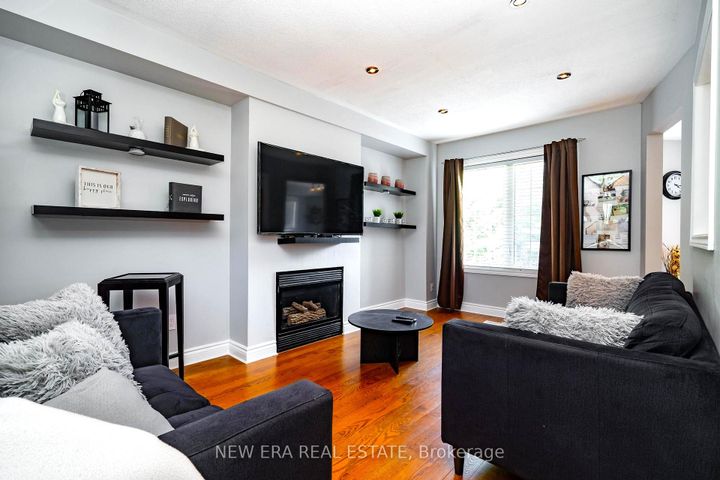 Photo 17 at 5380 Floral Hill Crescent, East Credit, Mississauga