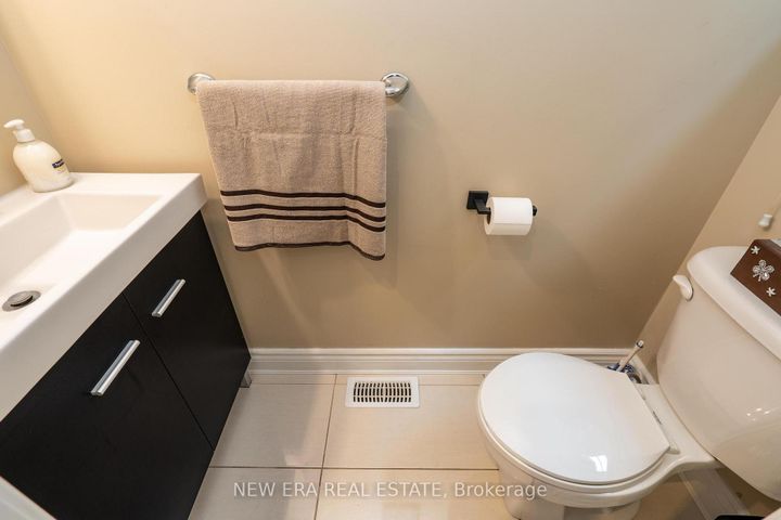 Photo 22 at 5380 Floral Hill Crescent, East Credit, Mississauga