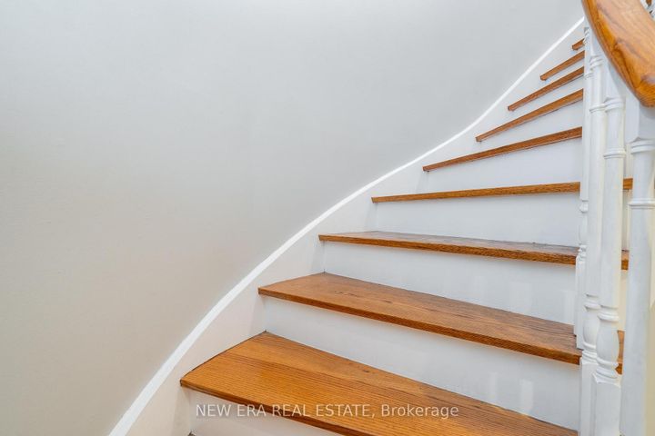 Photo 23 at 5380 Floral Hill Crescent, East Credit, Mississauga