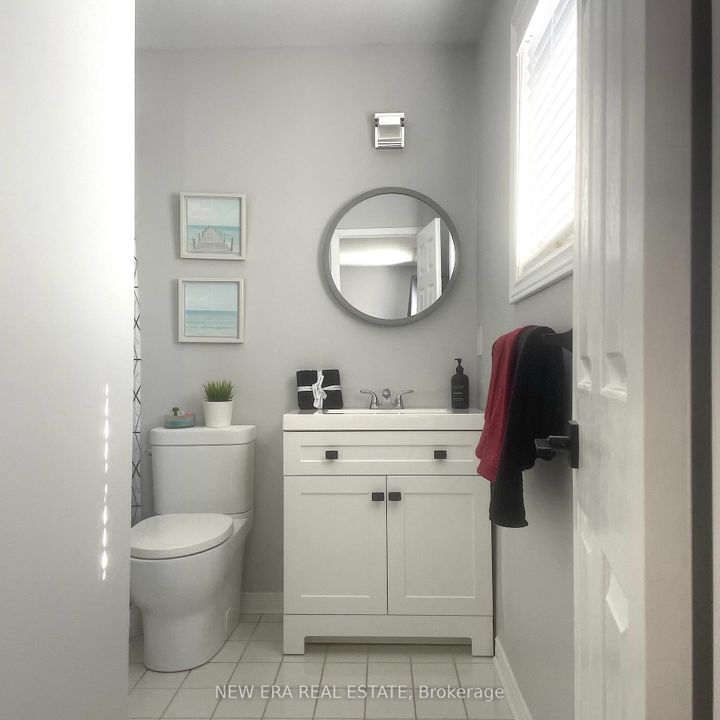 Photo 37 at 5380 Floral Hill Crescent, East Credit, Mississauga