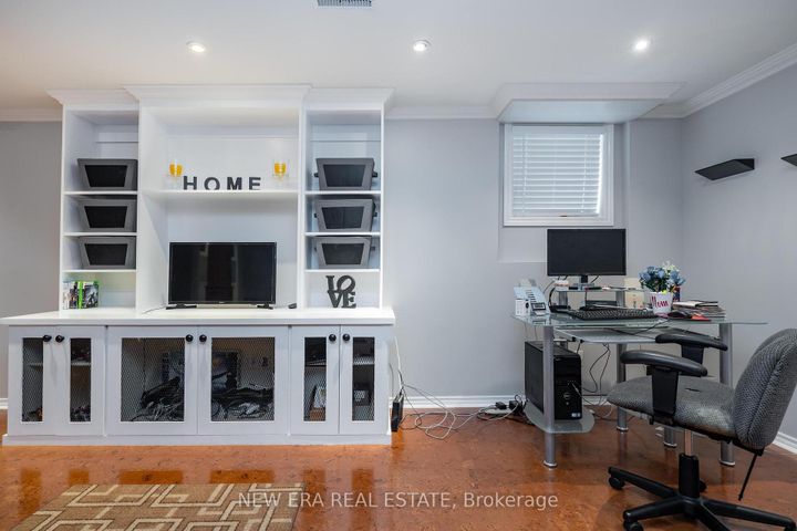 Photo 41 at 5380 Floral Hill Crescent, East Credit, Mississauga