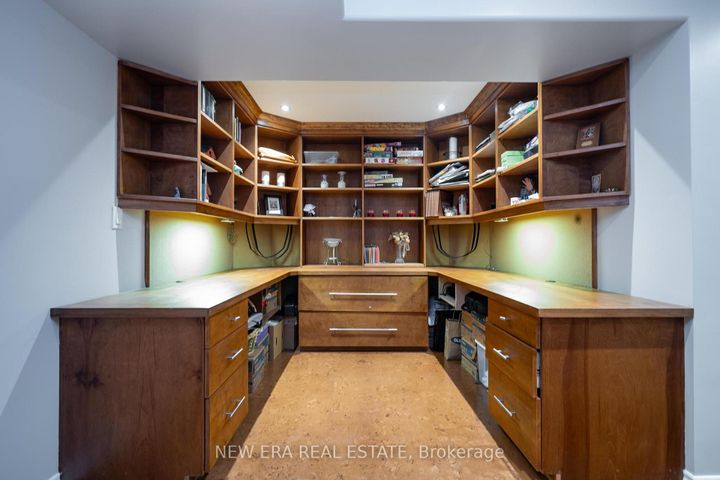 Photo 43 at 5380 Floral Hill Crescent, East Credit, Mississauga