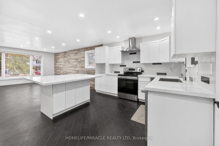 Photo 14 at 81 Watson Crescent, Brampton East, Brampton