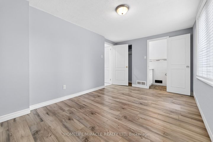 Photo 23 at 81 Watson Crescent, Brampton East, Brampton