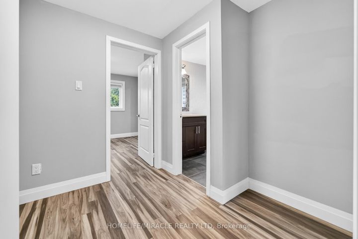 Photo 28 at 81 Watson Crescent, Brampton East, Brampton