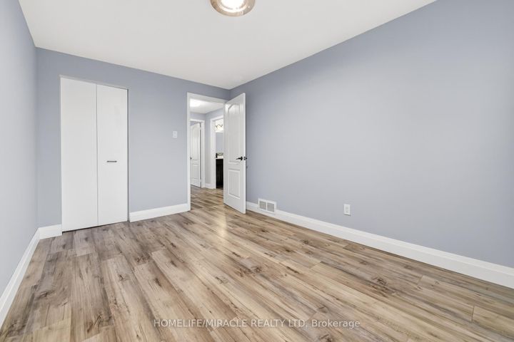 Photo 30 at 81 Watson Crescent, Brampton East, Brampton