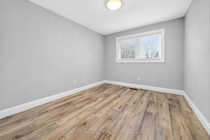 Photo 31 at 81 Watson Crescent, Brampton East, Brampton