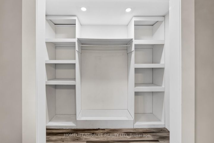 Photo 35 at 81 Watson Crescent, Brampton East, Brampton