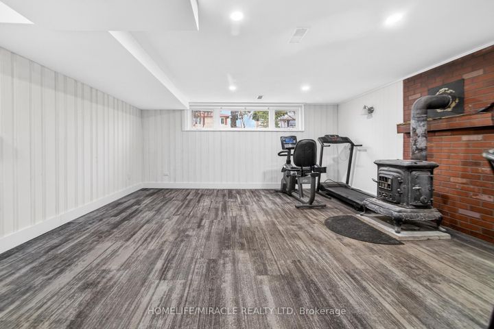 Photo 39 at 81 Watson Crescent, Brampton East, Brampton