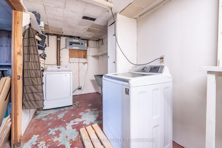 Photo 43 at 81 Watson Crescent, Brampton East, Brampton