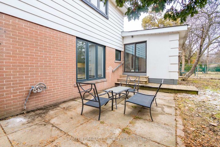 Photo 47 at 81 Watson Crescent, Brampton East, Brampton