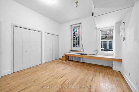 Photo 17 at 106 Queen Street E, Yonge Corridor, Toronto