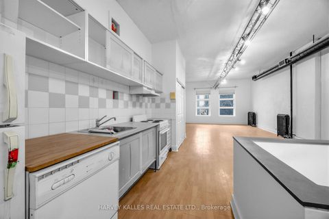 Photo 20 at 106 Queen Street E, Yonge Corridor, Toronto