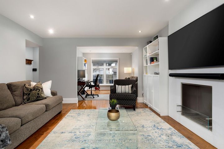 Photo 4 at 32 Anderson Street, CO Central, Oakville