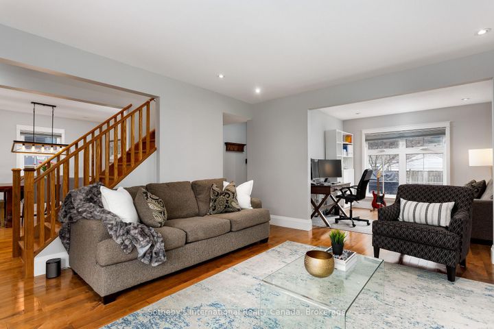 Photo 6 at 32 Anderson Street, CO Central, Oakville