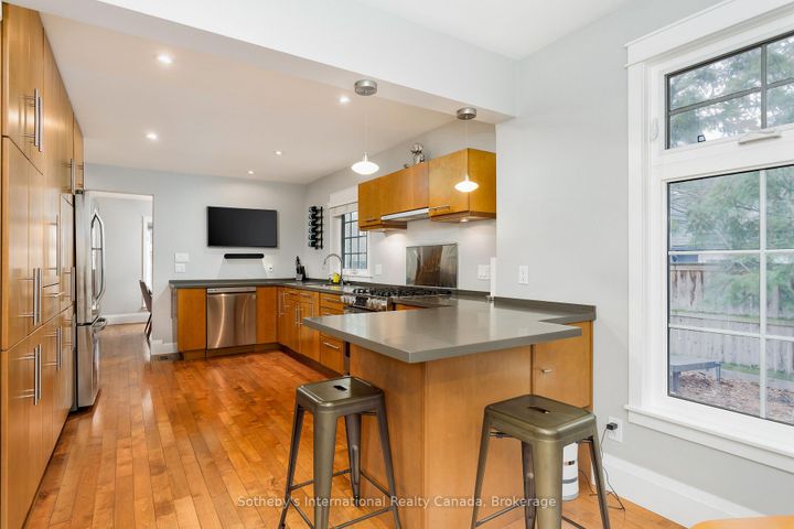 Photo 16 at 32 Anderson Street, CO Central, Oakville