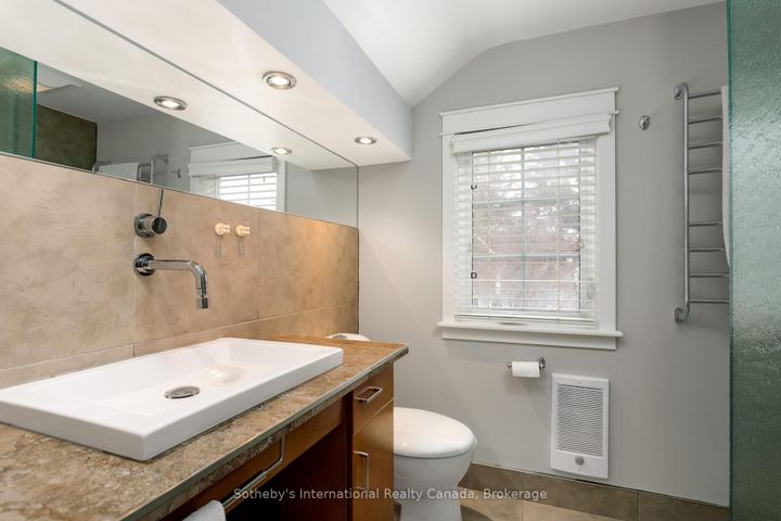 Photo 23 at 32 Anderson Street, CO Central, Oakville