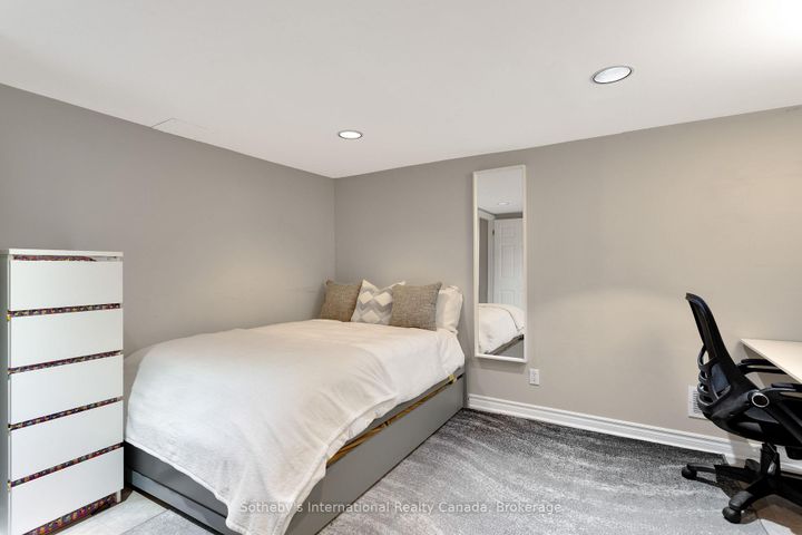 Photo 32 at 32 Anderson Street, CO Central, Oakville