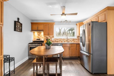 Photo 7 at 23 OREN Boulevard, Sunnidale, Barrie