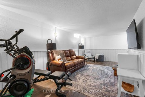 Photo 27 at 23 OREN Boulevard, Sunnidale, Barrie