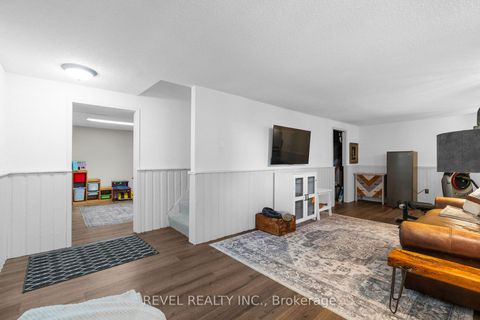 Photo 28 at 23 OREN Boulevard, Sunnidale, Barrie