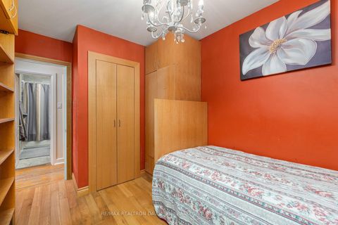Photo 13 at 256 Codsell Avenue, Bathurst Manor, Toronto