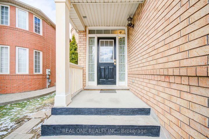 Photo 1 at 3696 Waterfall Crescent, Lisgar, Mississauga