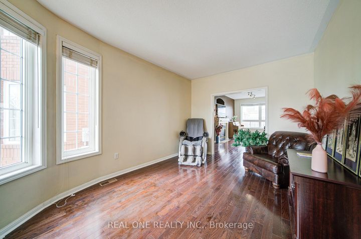 Photo 7 at 3696 Waterfall Crescent, Lisgar, Mississauga