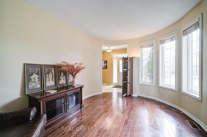 Photo 9 at 3696 Waterfall Crescent, Lisgar, Mississauga