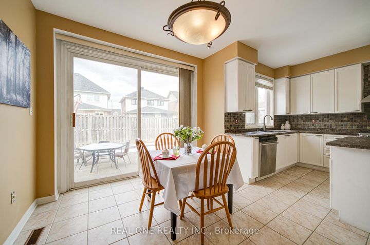 Photo 16 at 3696 Waterfall Crescent, Lisgar, Mississauga