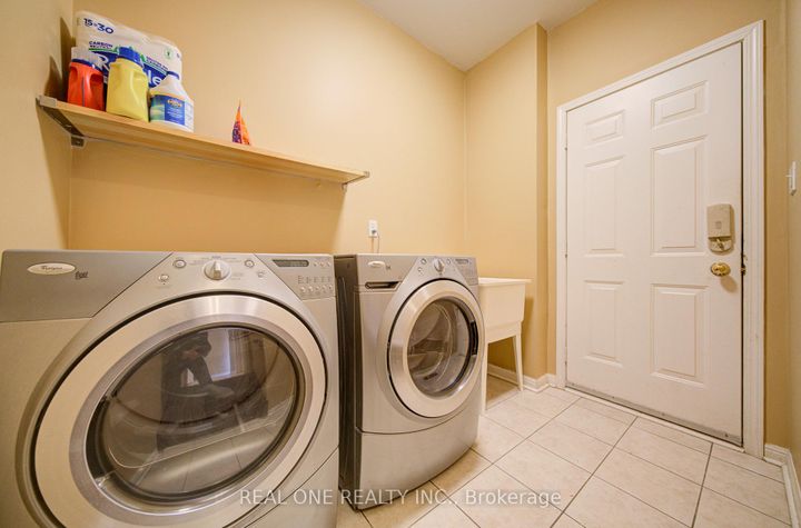 Photo 22 at 3696 Waterfall Crescent, Lisgar, Mississauga