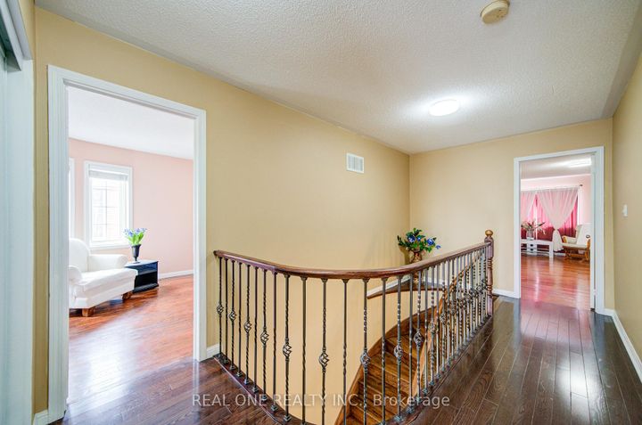 Photo 25 at 3696 Waterfall Crescent, Lisgar, Mississauga