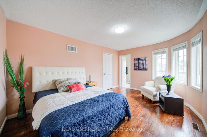 Photo 27 at 3696 Waterfall Crescent, Lisgar, Mississauga