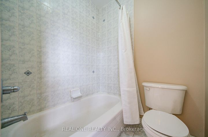 Photo 29 at 3696 Waterfall Crescent, Lisgar, Mississauga