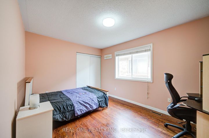 Photo 30 at 3696 Waterfall Crescent, Lisgar, Mississauga