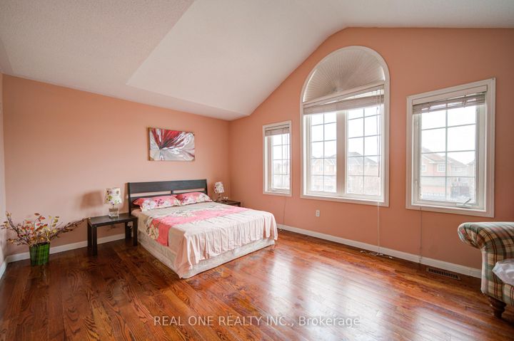 Photo 35 at 3696 Waterfall Crescent, Lisgar, Mississauga