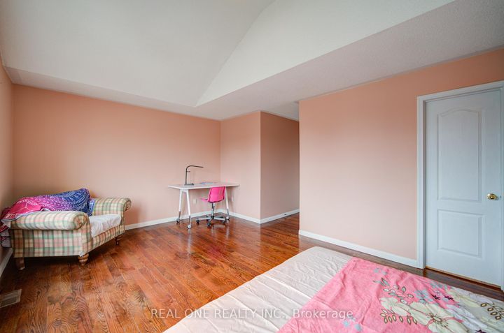 Photo 37 at 3696 Waterfall Crescent, Lisgar, Mississauga