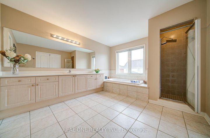 Photo 39 at 3696 Waterfall Crescent, Lisgar, Mississauga