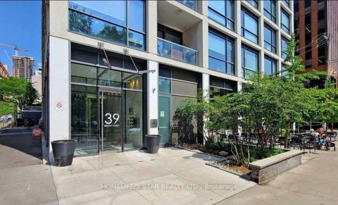 Photo 1 at 525 - 39 BRANT Street, Waterfront Communities C1, Toronto