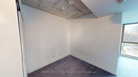 Photo 12 at 525 - 39 BRANT Street, Waterfront Communities C1, Toronto