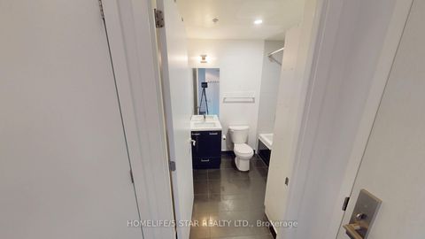 Photo 14 at 525 - 39 BRANT Street, Waterfront Communities C1, Toronto