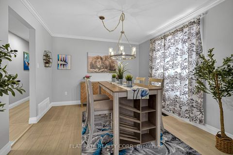 Photo 6 at 887 Lavis Court, Pinecrest, Oshawa