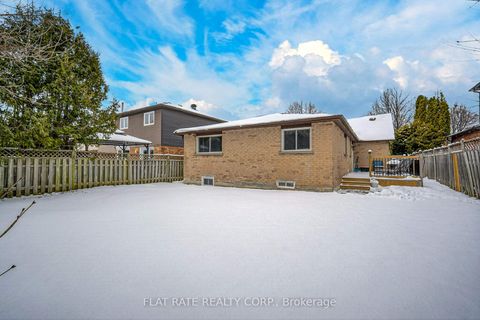 Photo 28 at 887 Lavis Court, Pinecrest, Oshawa