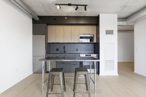 Photo 4 at 545 - 47 Lower River Street, Moss Park, Toronto