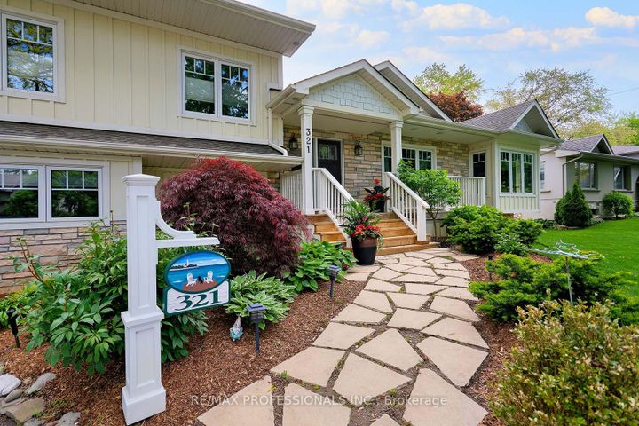 Photo 1 at 321 Wendy Lane, WO West, Oakville