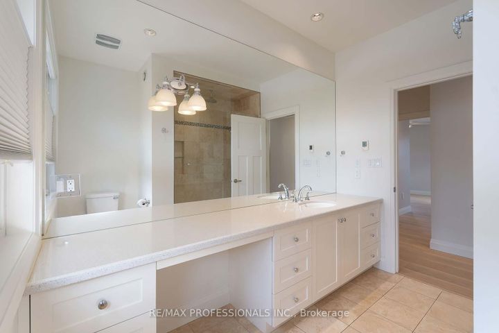 Photo 24 at 321 Wendy Lane, WO West, Oakville