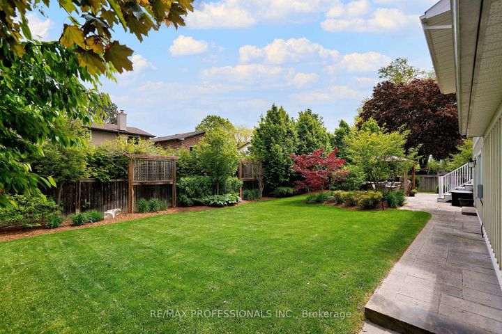 Photo 37 at 321 Wendy Lane, WO West, Oakville